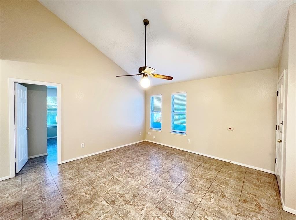 1108 Curtis Dr - Photo 2 of 18