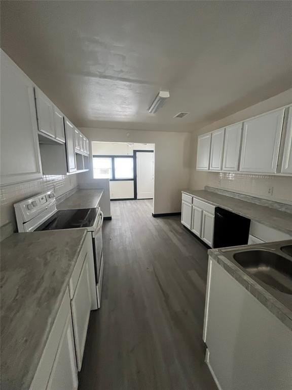 1249 Buccaneer Dr - Photo 4 of 17