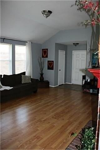 3129 Kennedy Dr - Photo 3 of 6