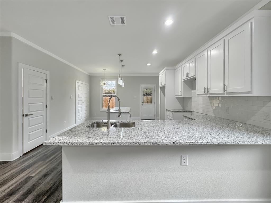 3518 Meadow St - Photo 2 of 24