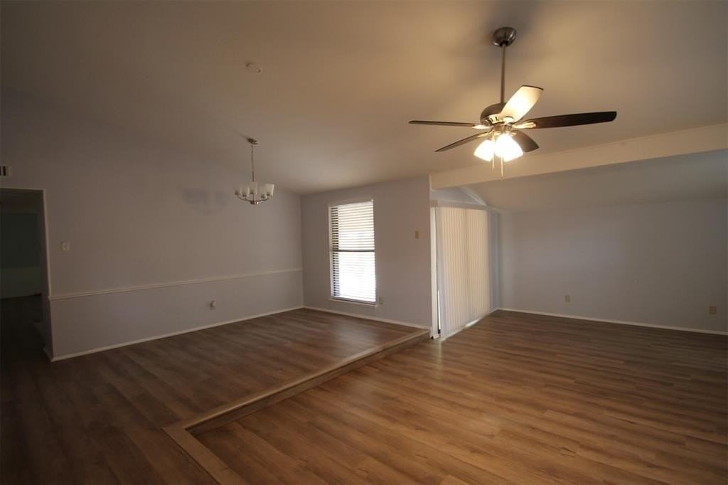 1301 Overdowns Dr - Photo 4 of 16