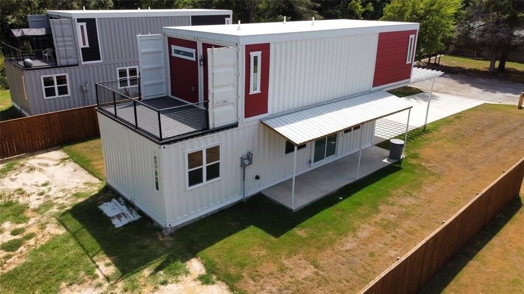 1228 Kennie Dr - Photo 4 of 31