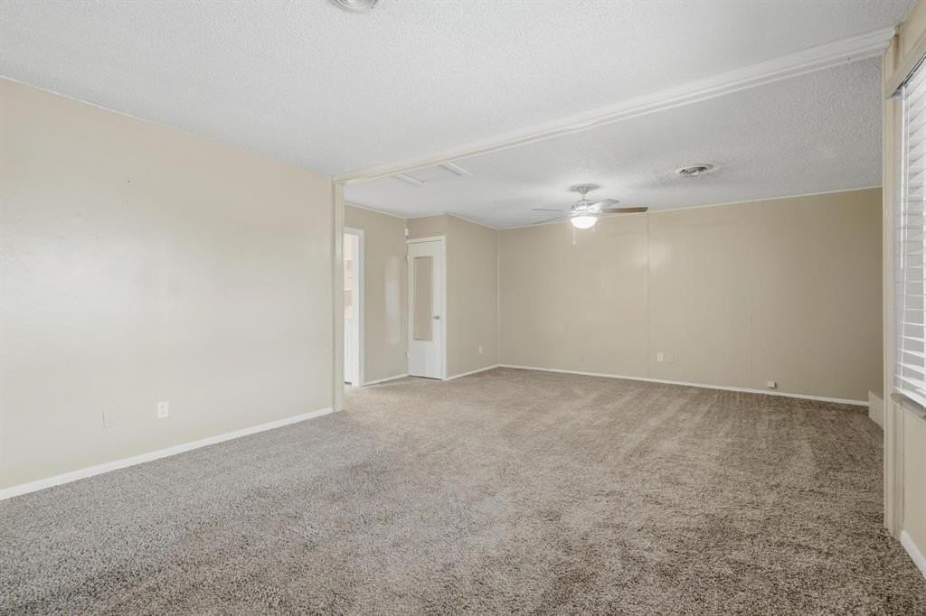 2358 Glendale Dr - Photo 4 of 33