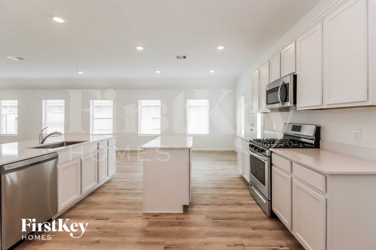 5223 Pine Pass Dr - Photo 6 of 15