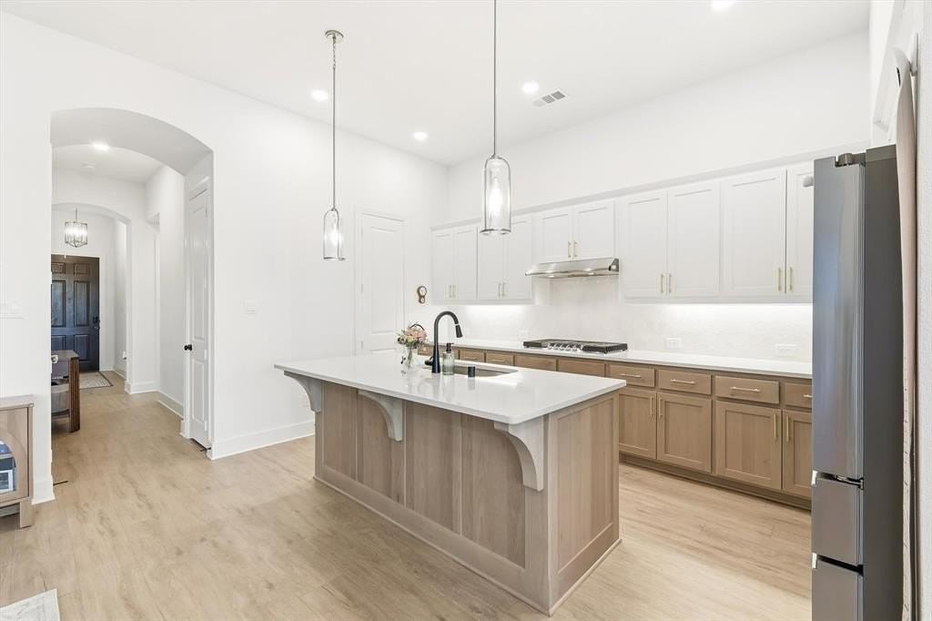 1417 Sandhill Ln - Photo 6 of 34