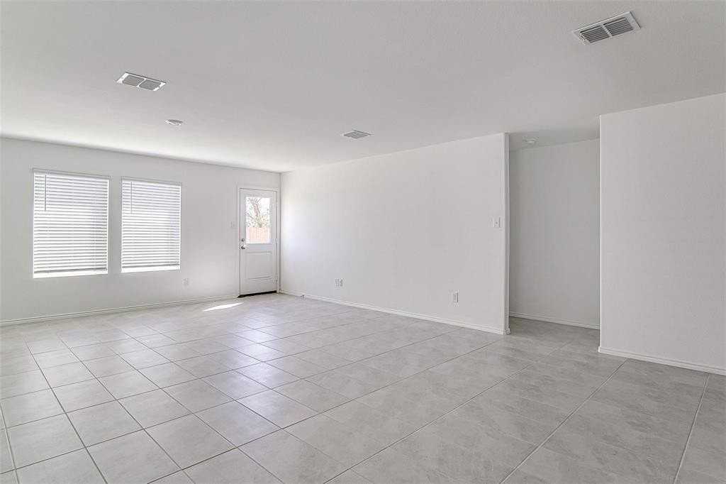 10449 Tullamore Ridge Rd - Photo 5 of 17