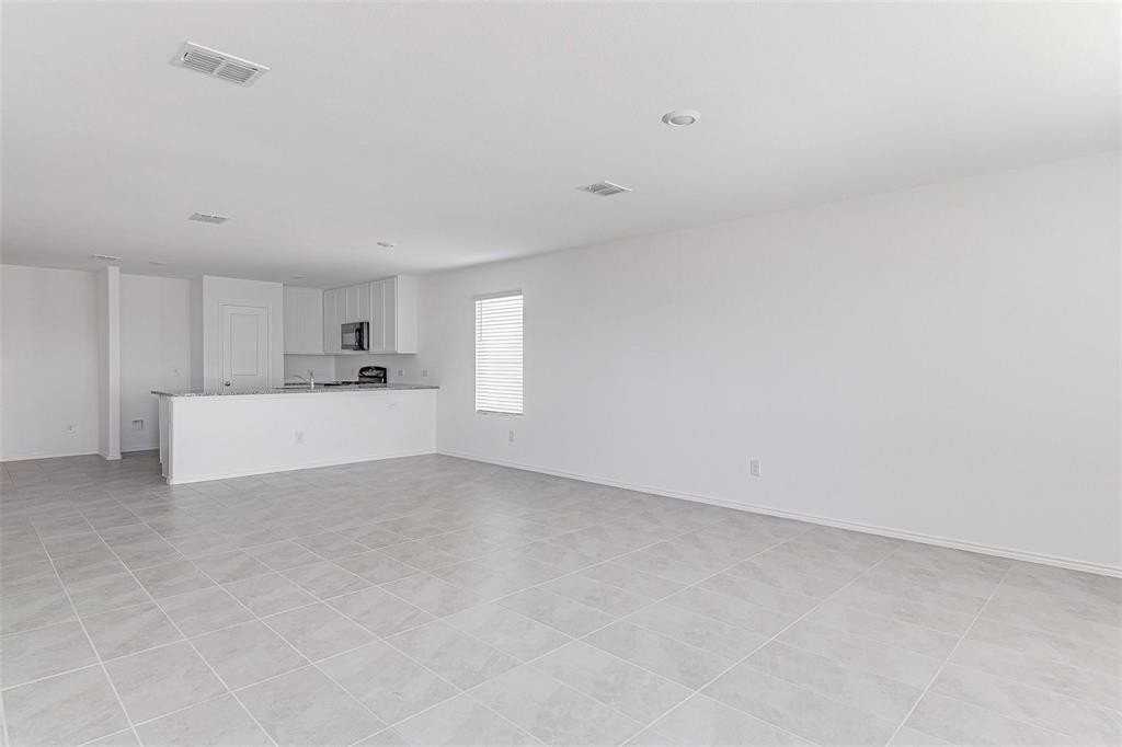 10449 Tullamore Ridge Rd - Photo 7 of 17