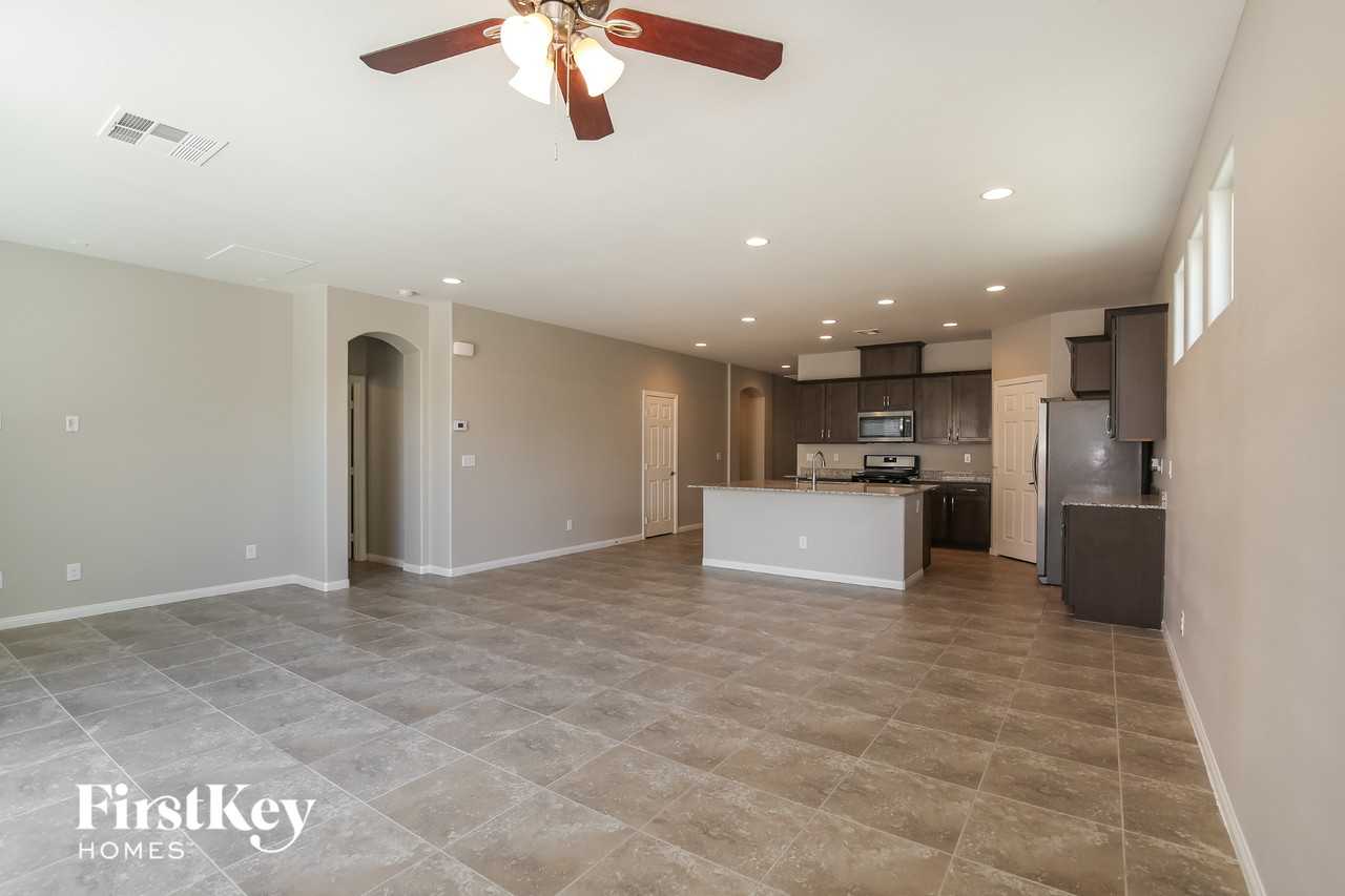 4004 Makushin Bay Ave - Photo 4 of 15