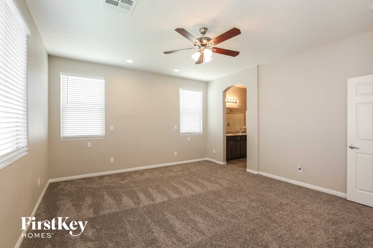 4004 Makushin Bay Ave - Photo 7 of 15