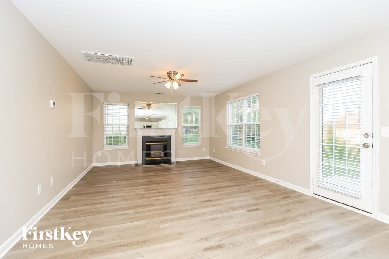 4117 Pineorchard Pl - Photo 2 of 15