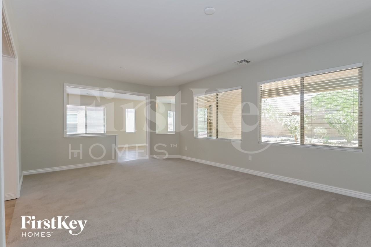 8839 W Irongate Rd - Photo 6 of 15