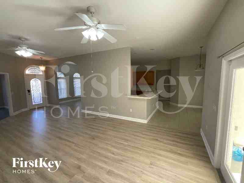 26 The Village Blvd - Photo 3 of 14