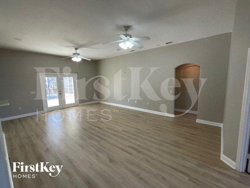 26 The Village Blvd - Photo 4 of 14