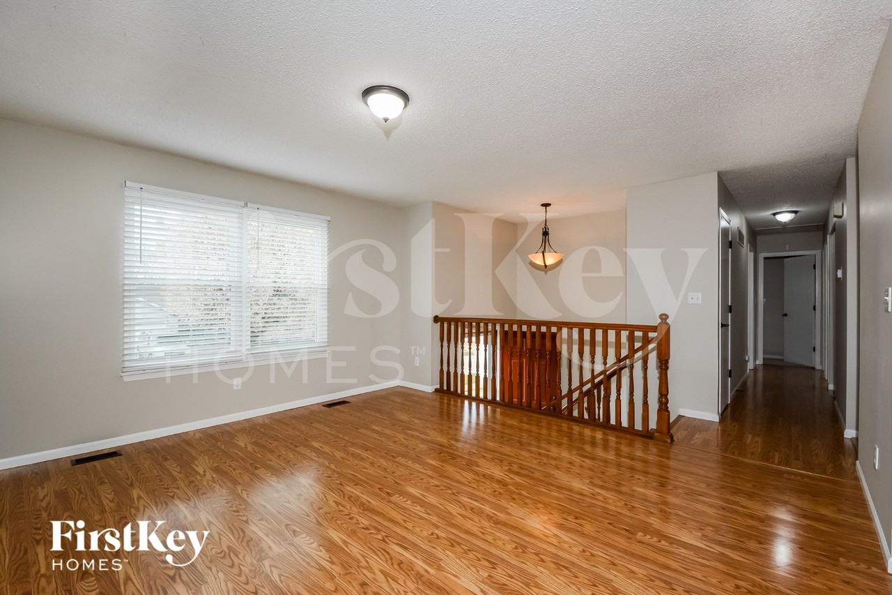 2005 Rosedale Ct - Photo 4 of 15