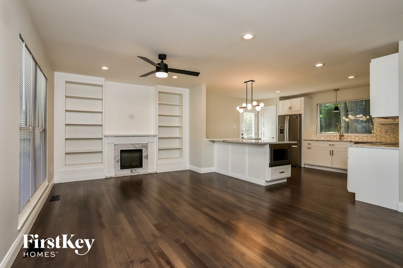 119 Bramblewood Dr - Photo 2 of 10