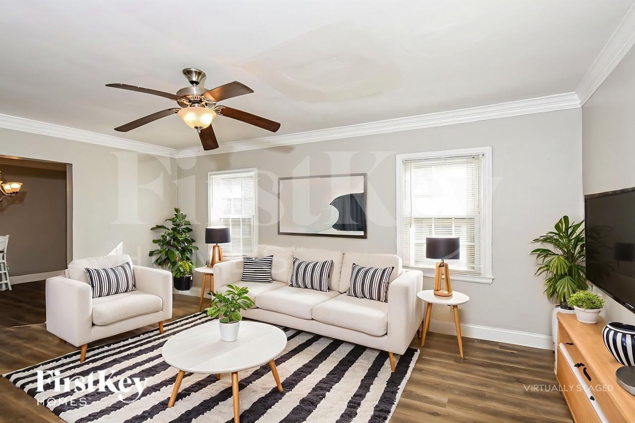 1567 Mayflower Ave Sw - Photo 4 of 19