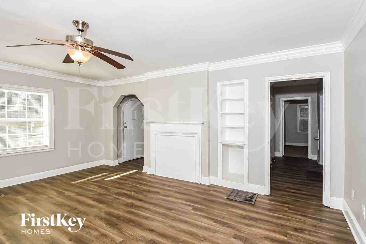 1567 Mayflower Ave Sw - Photo 6 of 19