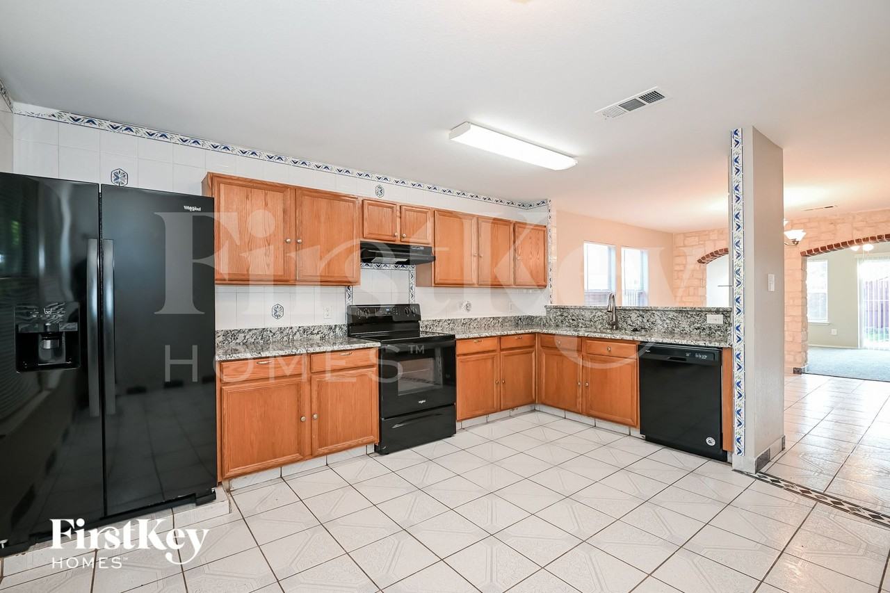 2969 Saint Albert Dr - Photo 6 of 15