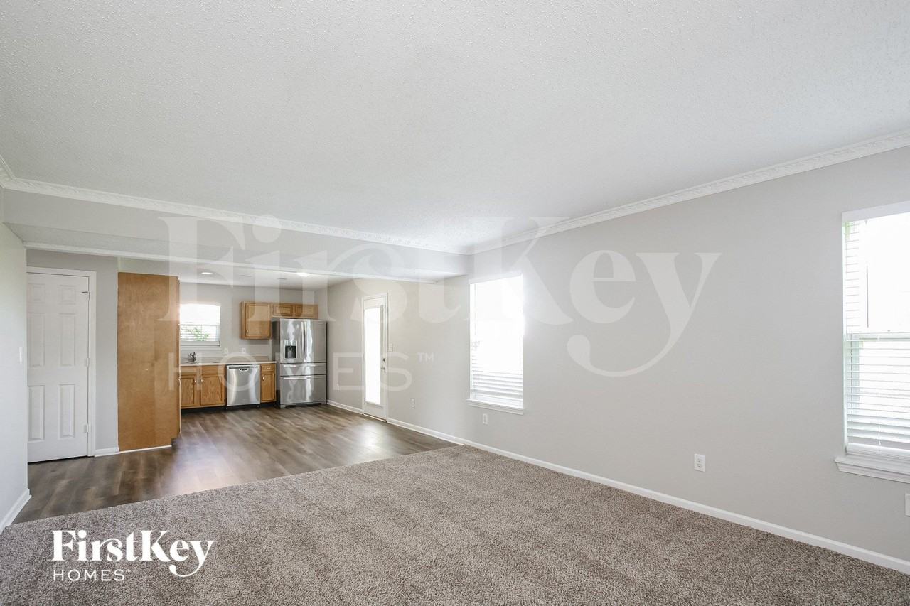 1902 Cold Spring Dr - Photo 6 of 15