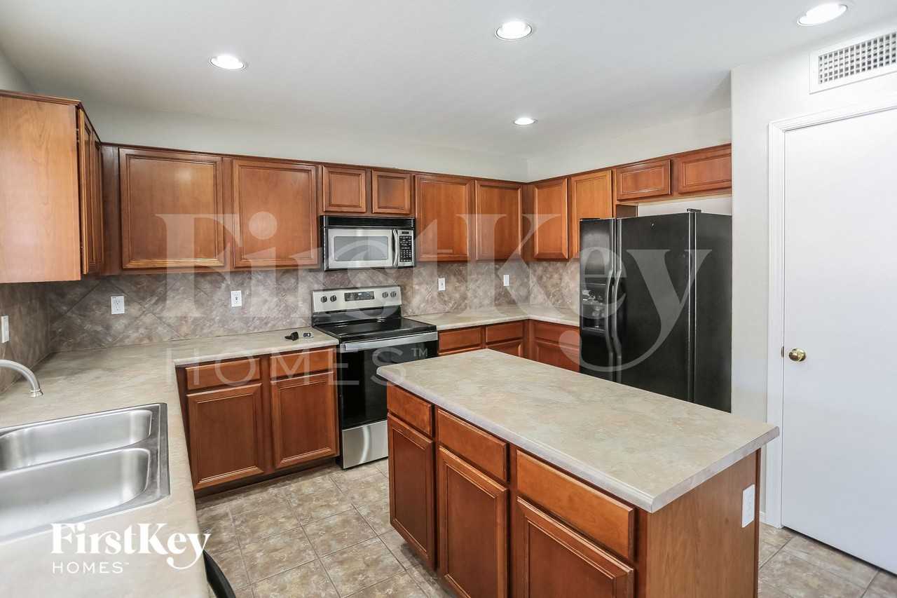 15874 W Mohave St - Photo 7 of 15