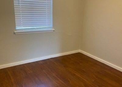 1013 Bell Dr - Photo 7 of 9