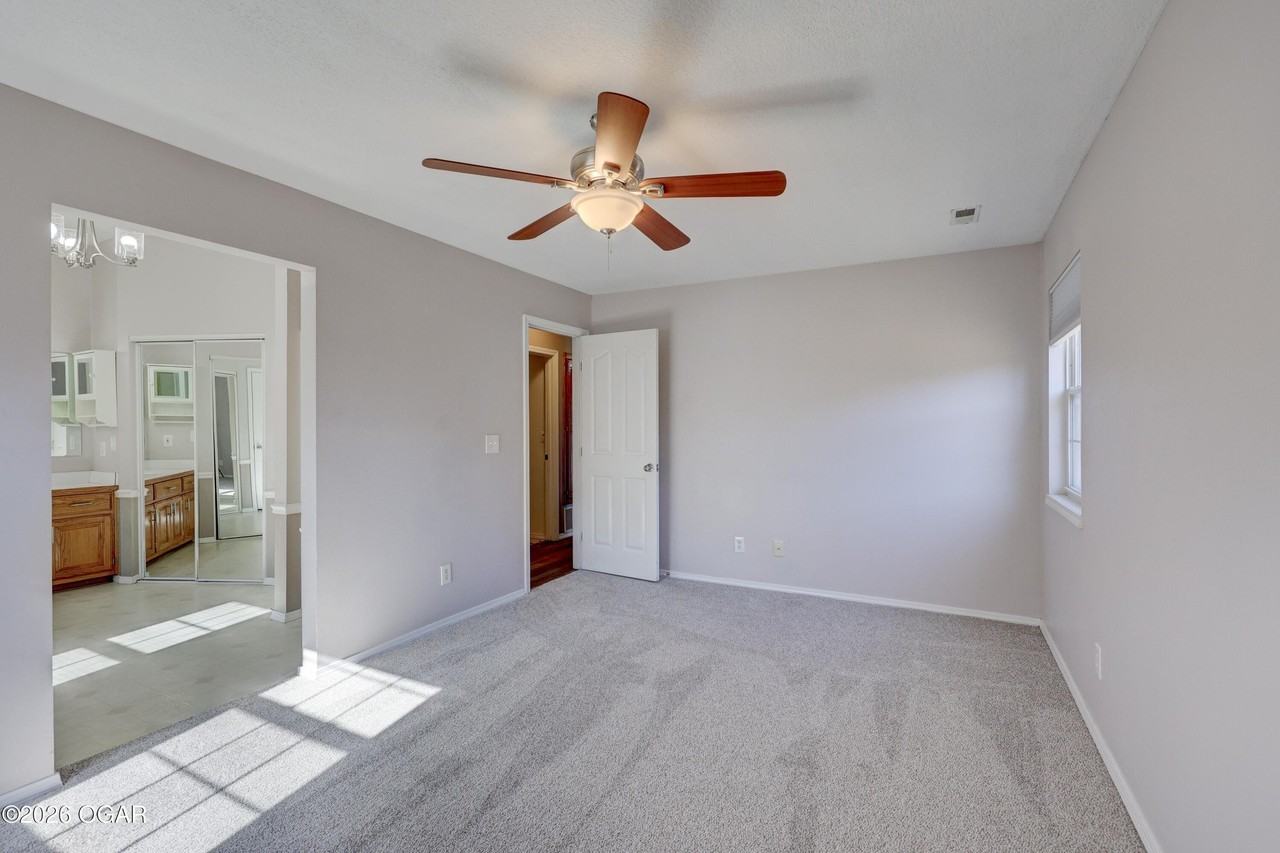 2615 S Highland Ave - Photo 6 of 12