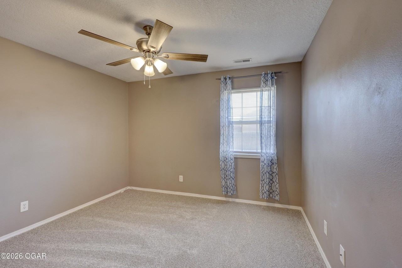 2615 S Highland Ave - Photo 7 of 12