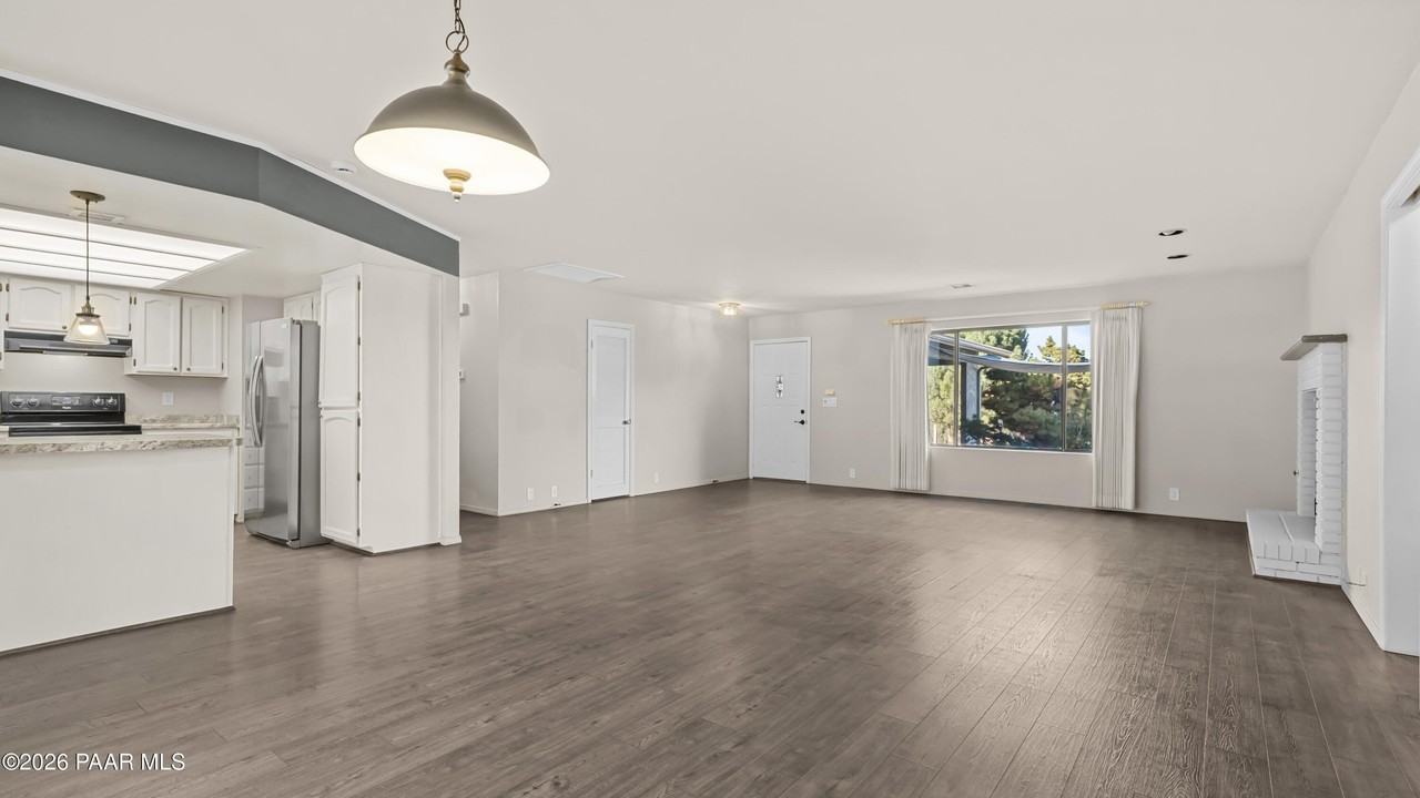 11113 E Cochise Cir - Photo 3 of 26