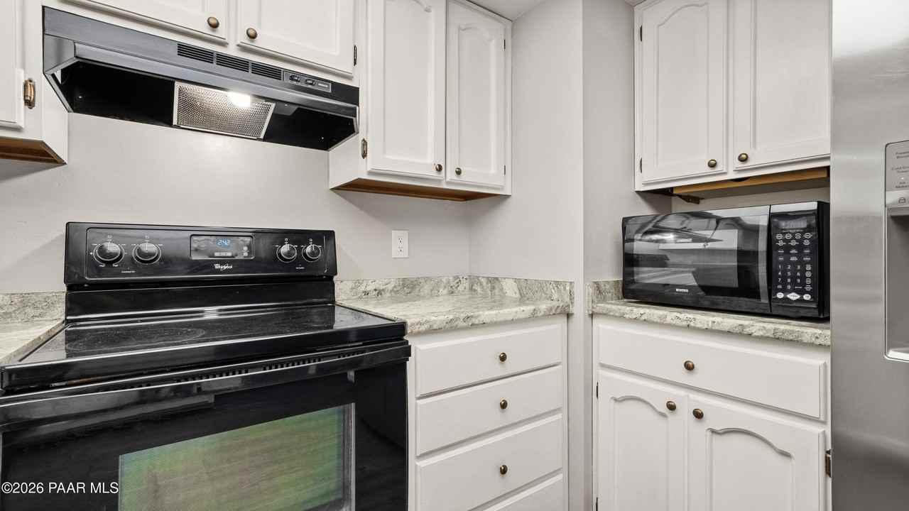 11113 E Cochise Cir - Photo 5 of 26