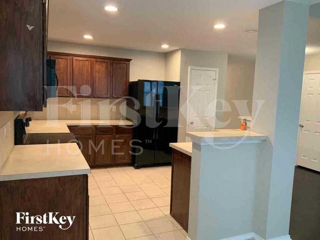 12617 Summerwood Dr - Photo 7 of 16