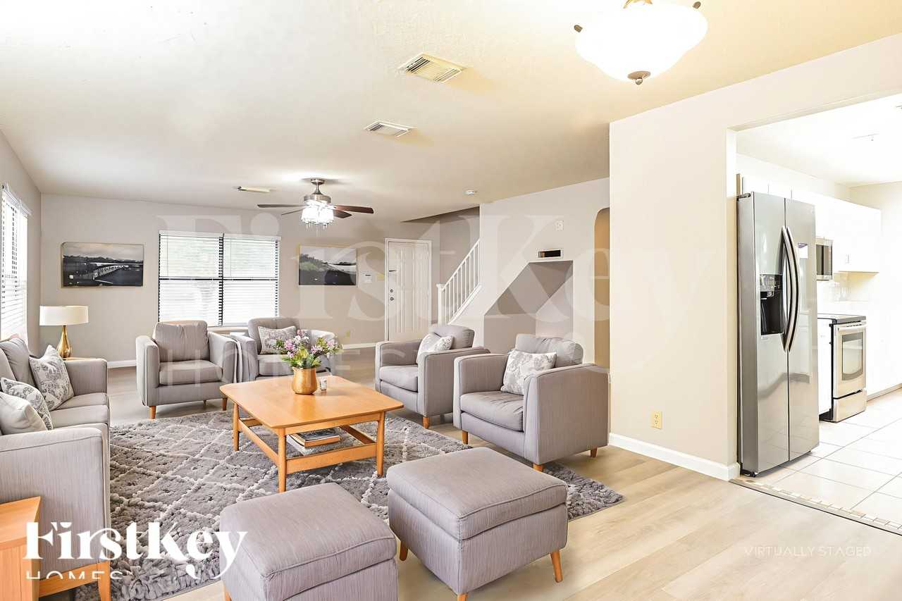 12514 Redrock Oak - Photo 5 of 18