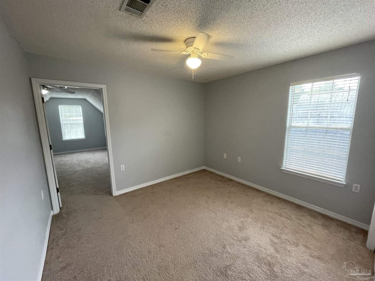 201 Wildflower Ln - Photo 7 of 16