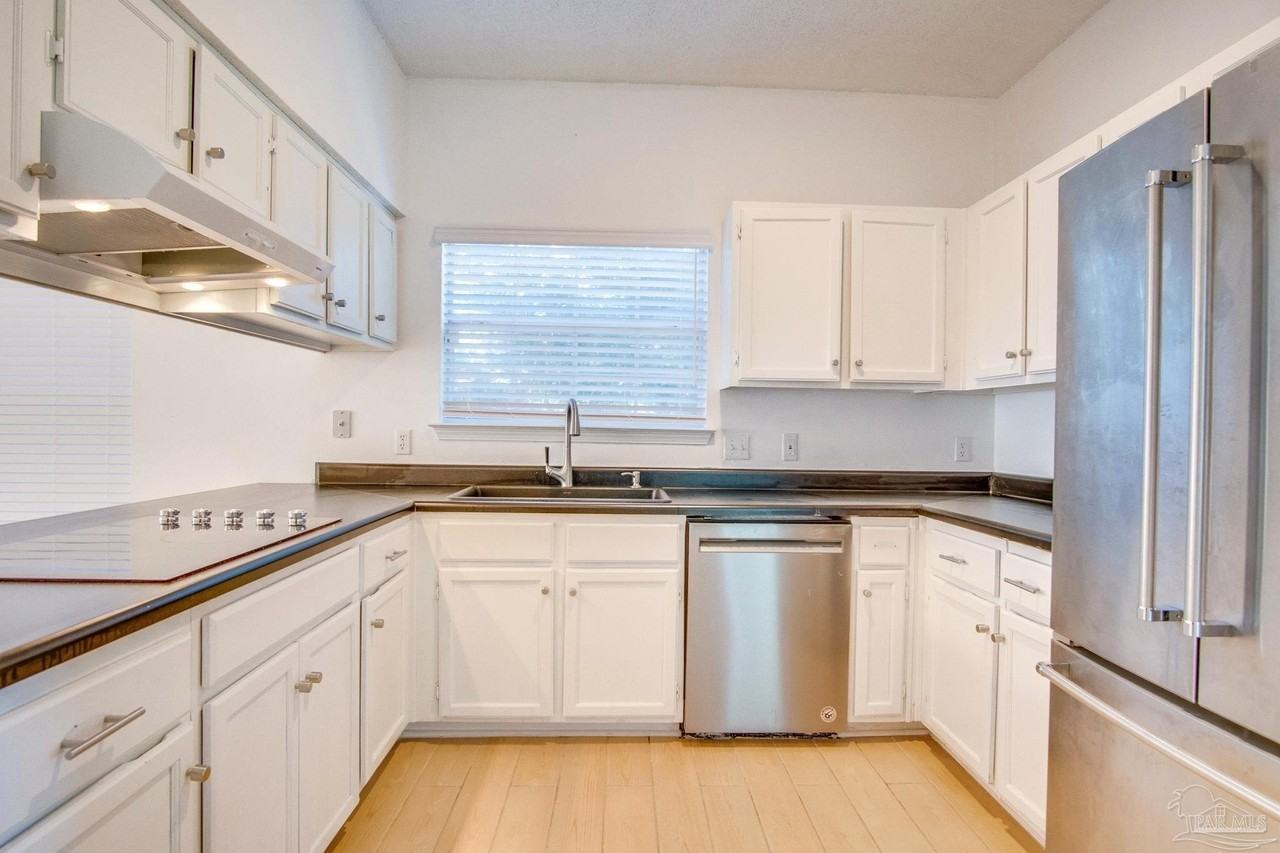 1200 Jasper St - Photo 6 of 25