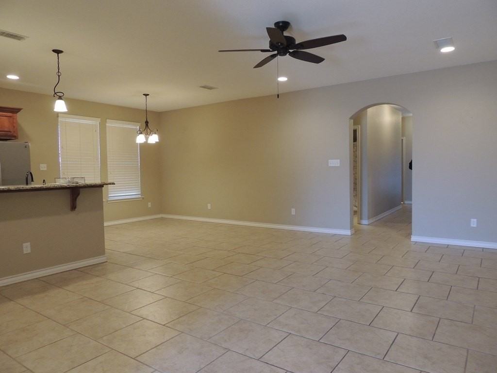 4808 Pleasant Dr - Photo 3 of 26