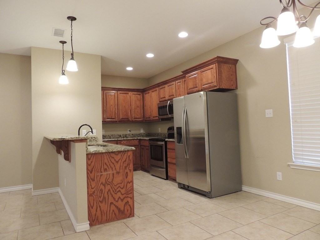 4808 Pleasant Dr - Photo 6 of 26