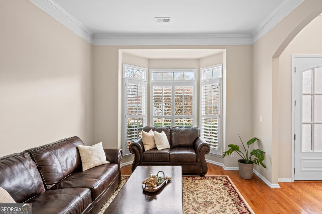 2239 Snug Hbr Ne - Photo 5 of 39