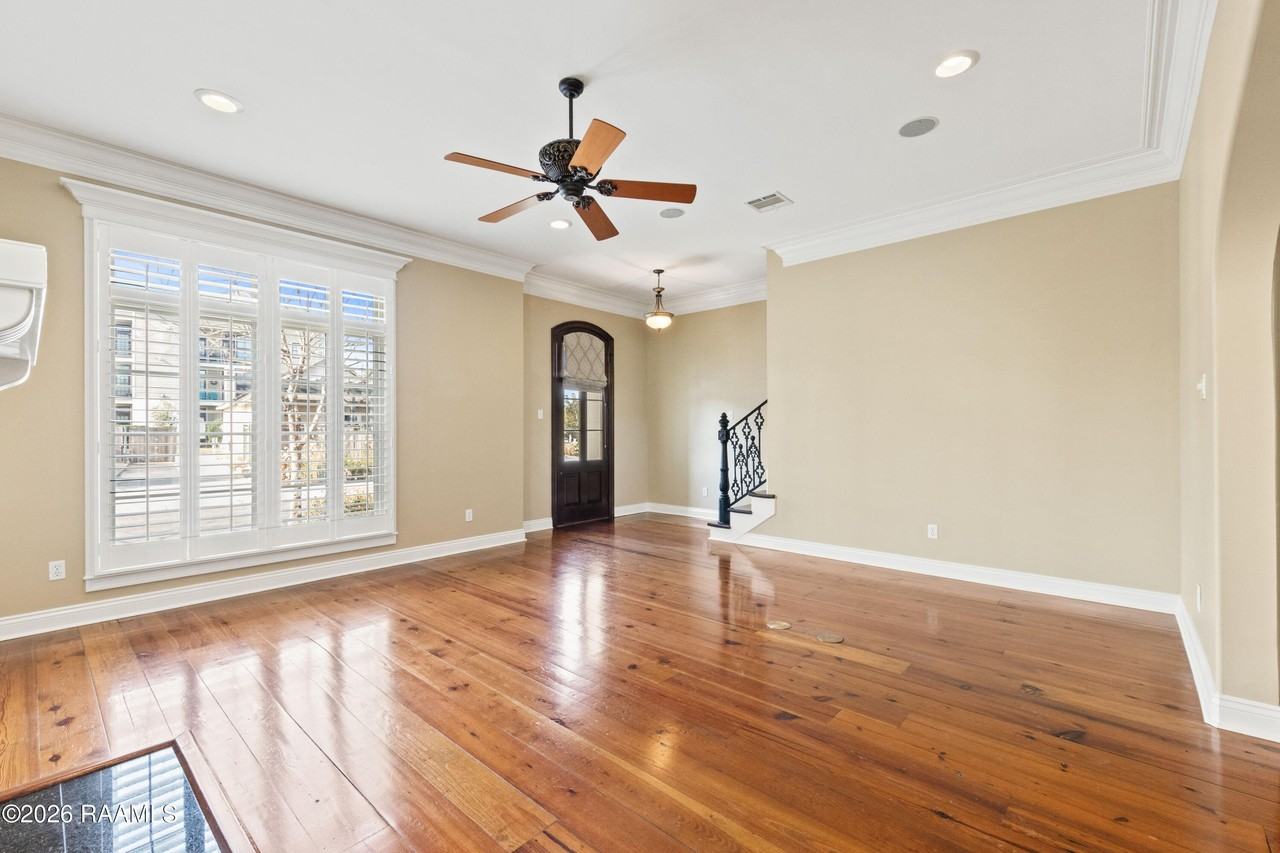 218 Elysian Fields Dr - Photo 3 of 38