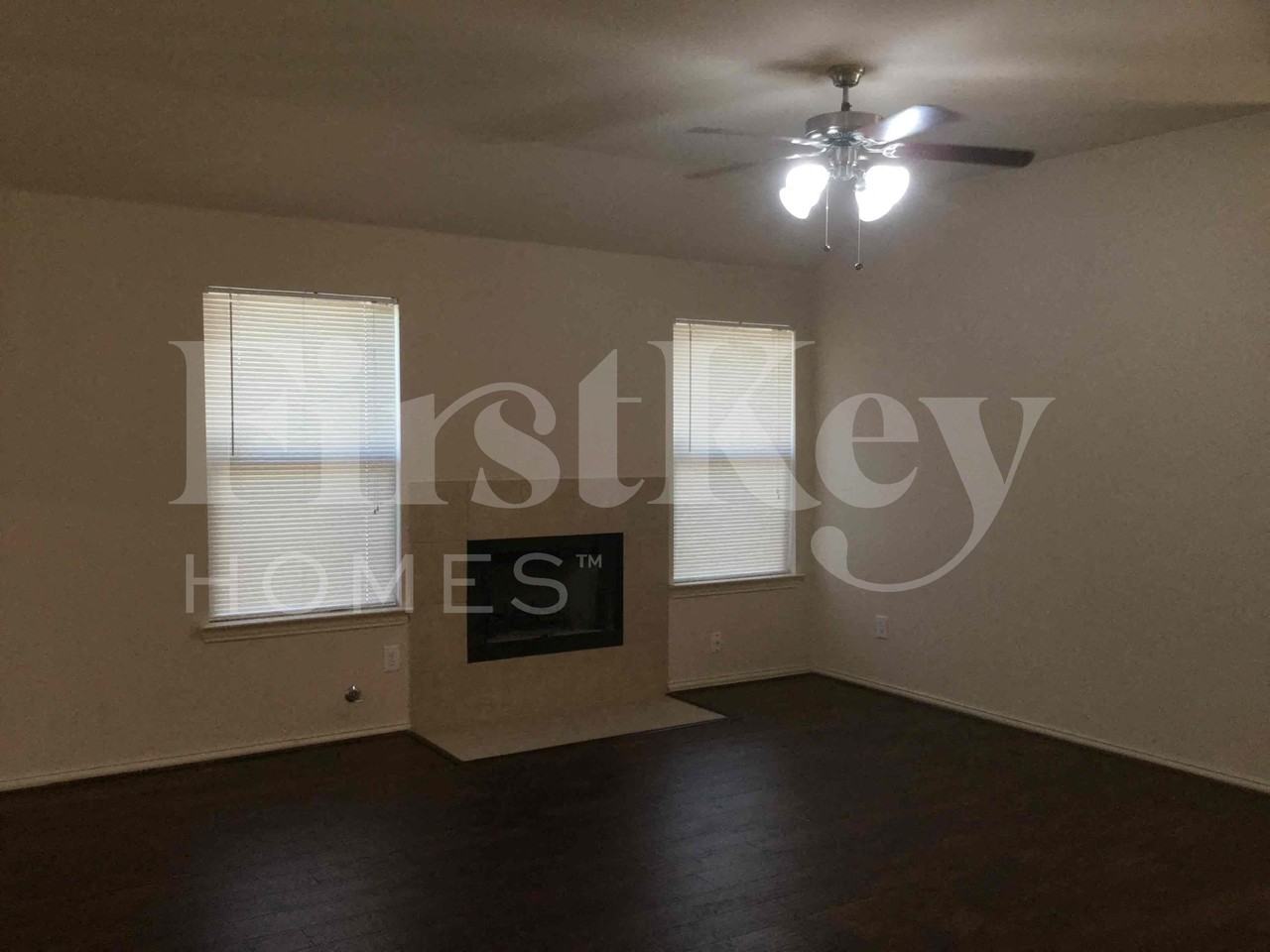 611 Hilton Dr - Photo 3 of 29