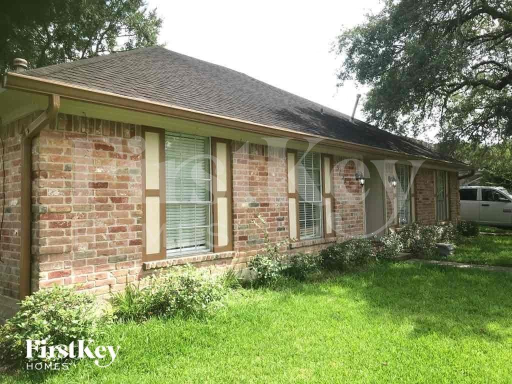 5131 Whittier Oaks Dr - Photo 2 of 17