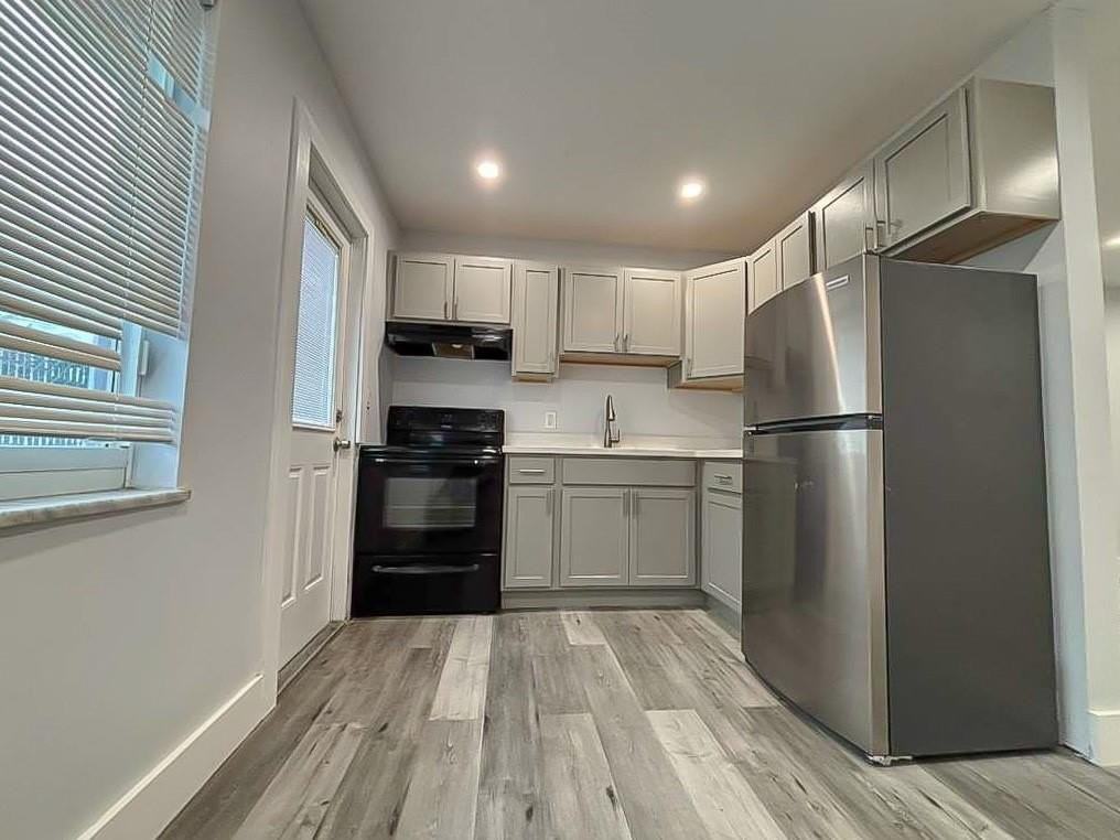 2434 Sherman St #B - Photo 4 of 19