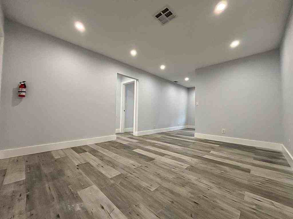 2434 Sherman St #B - Photo 7 of 19