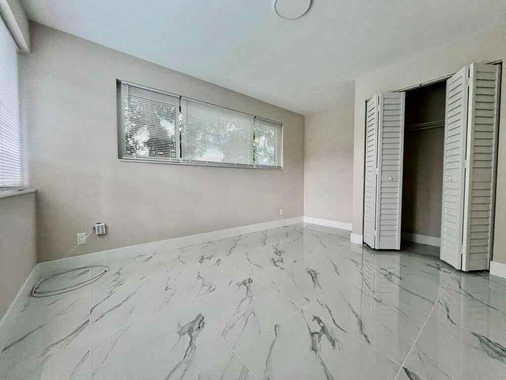 3621 Riverland Rd - Photo 5 of 13