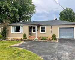 featured image of 891 E 10th Ave