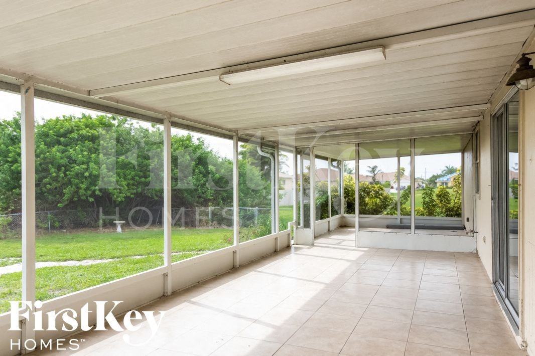 222 Nw 28th Ct - Photo 6 of 14