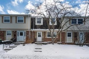 5075 Buckingham - Photo 1 of 1