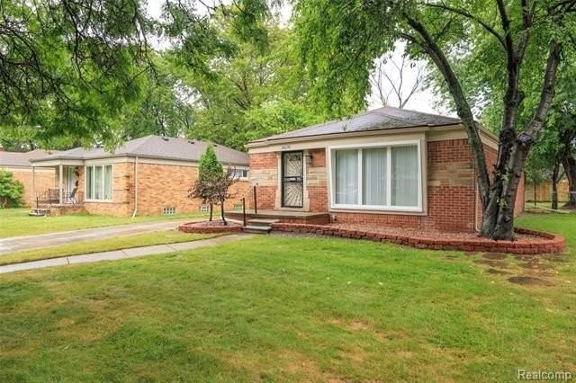 24270 Scotia Rd - Photo 2 of 22