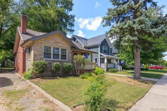 1212 Wyandotte Ave - Photo 2 of 28