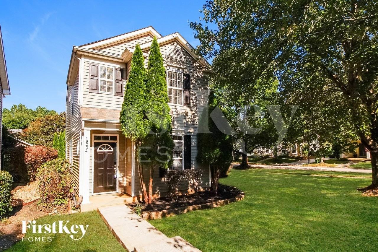 19004 Long Pond Ln - Photo 2 of 16