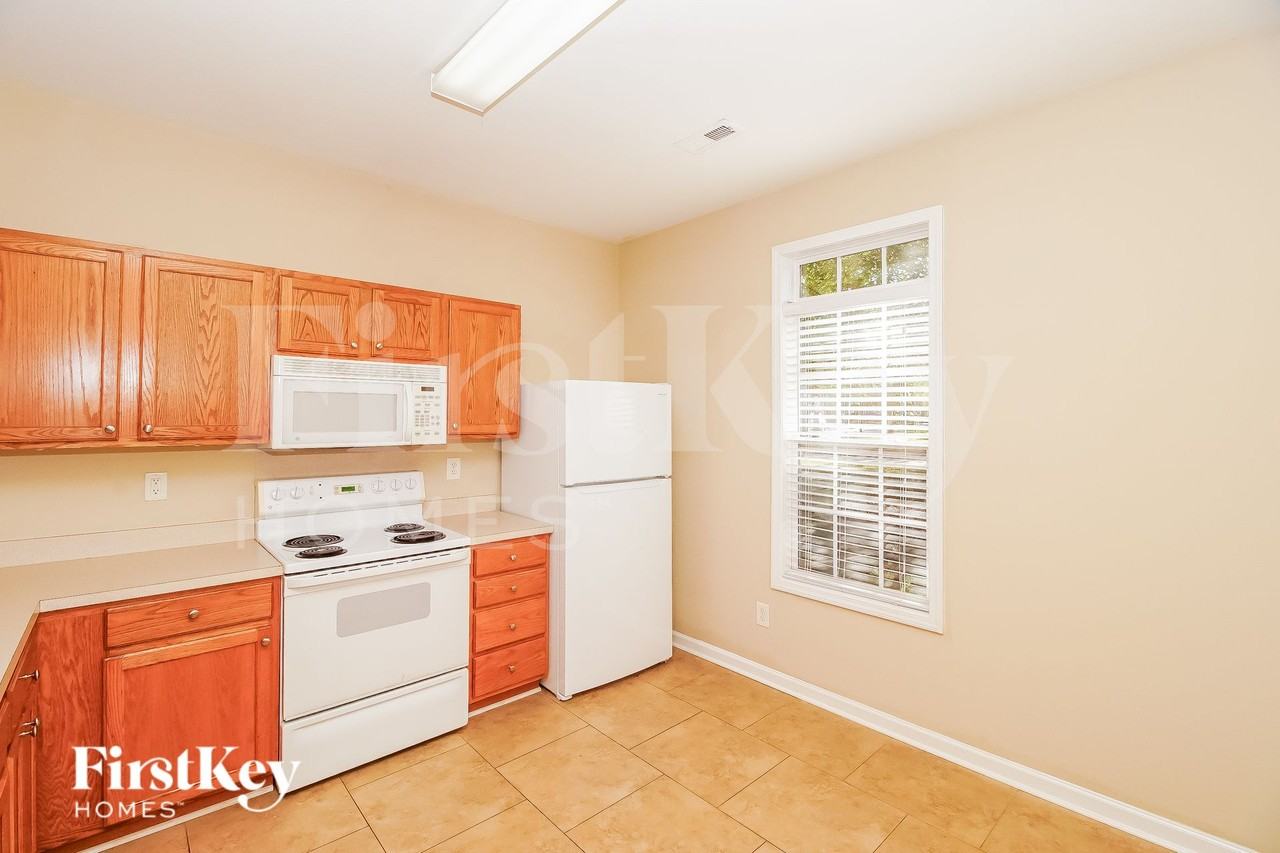 19004 Long Pond Ln - Photo 5 of 16