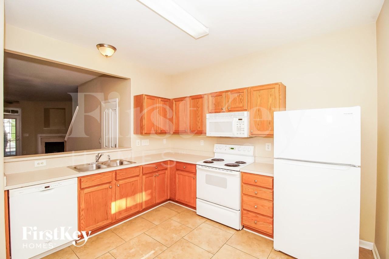 19004 Long Pond Ln - Photo 6 of 16